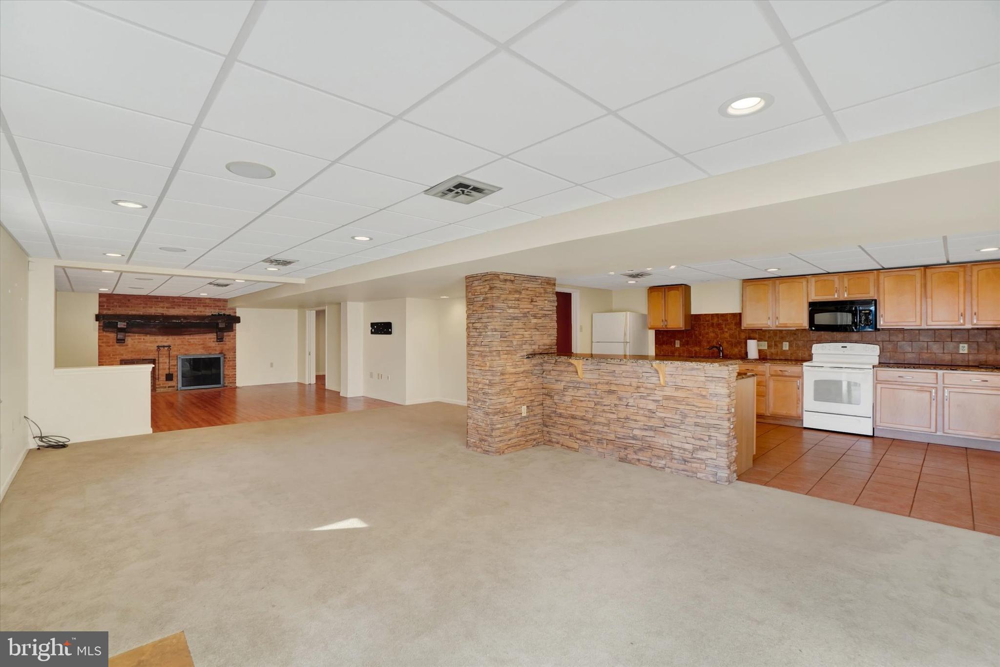 SOUTH HANOVER - Residential