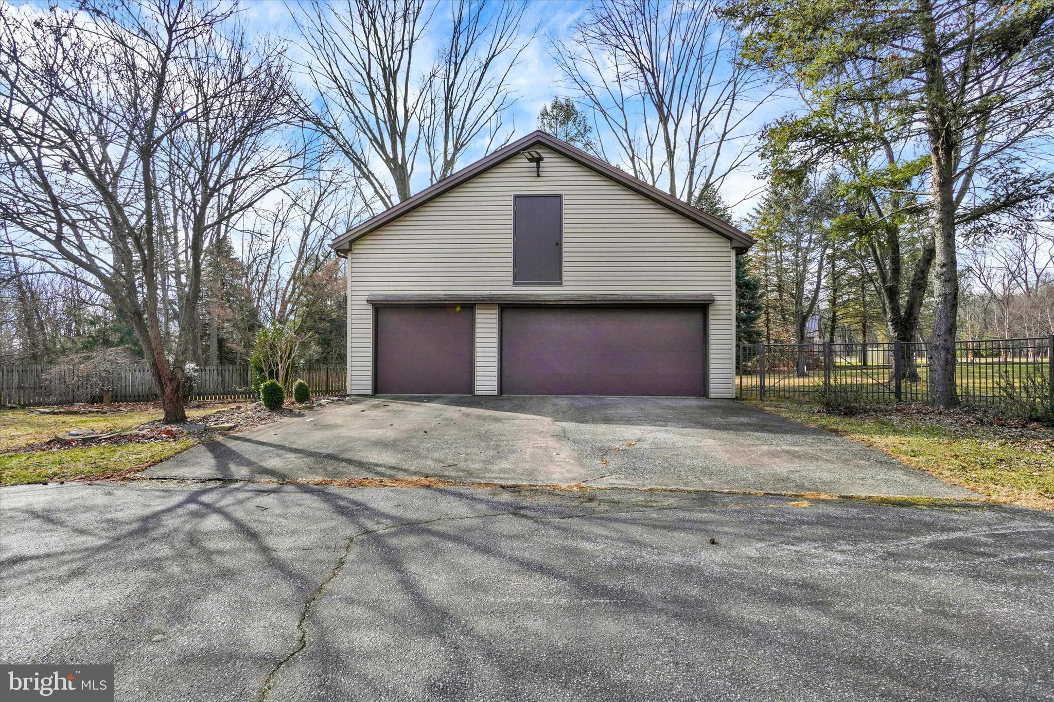 SOUTH HANOVER - Residential