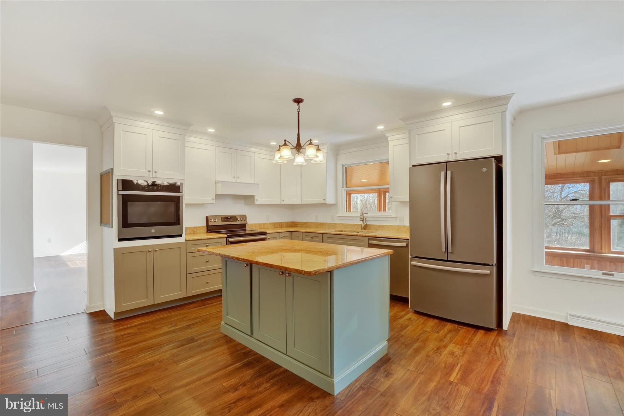 SOUTH HANOVER - Residential