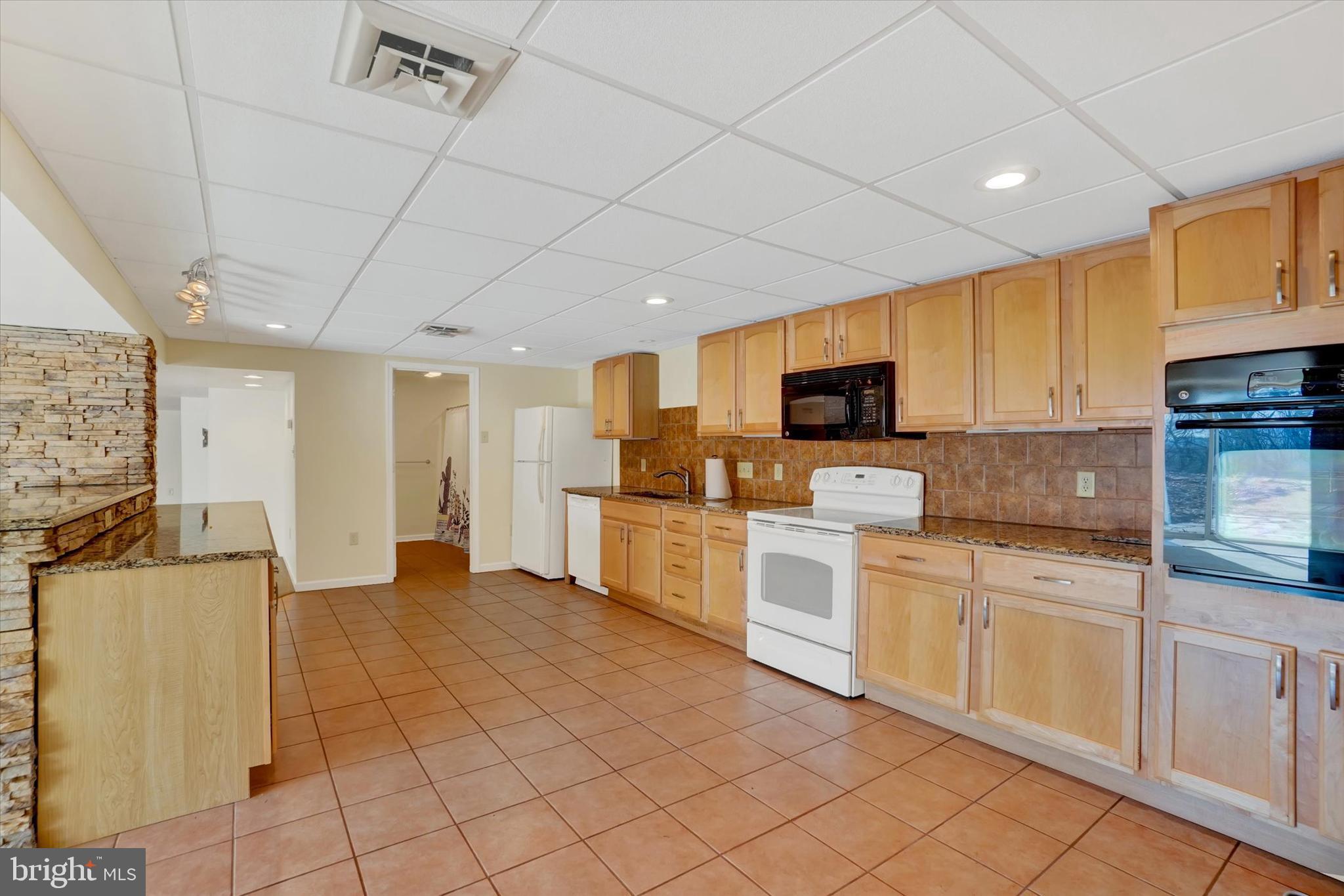 SOUTH HANOVER - Residential