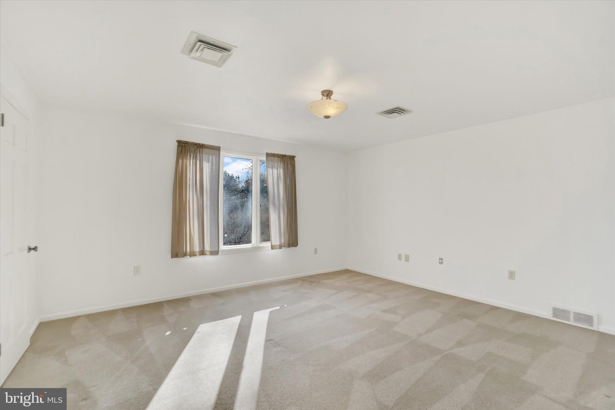 SOUTH HANOVER - Residential