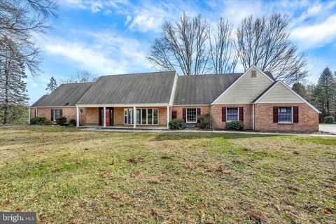 94 STONE MILL ROAD HUMMELSTOWN PA 17036