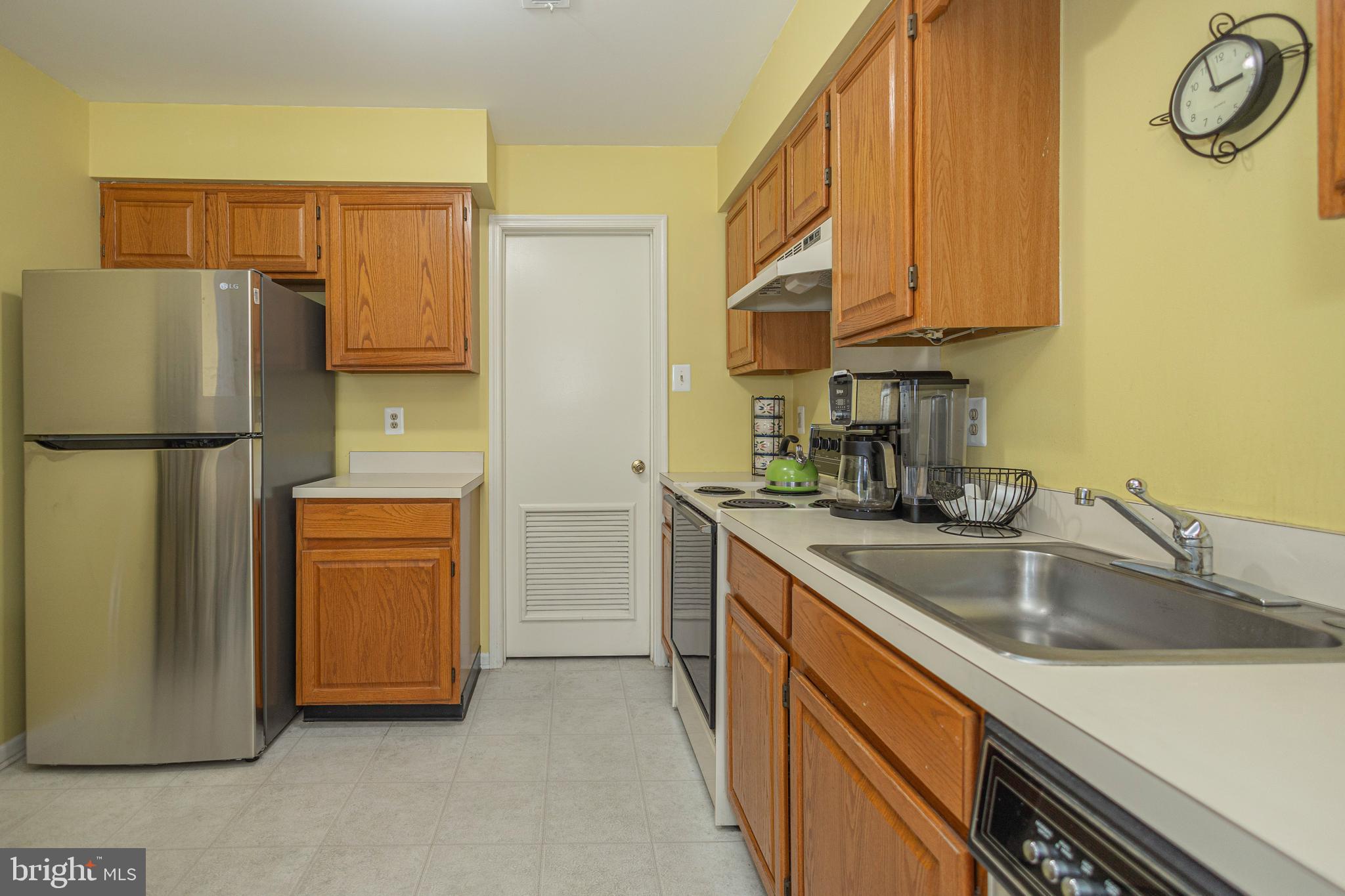 MEWS AT WYCKFORD C - Residential