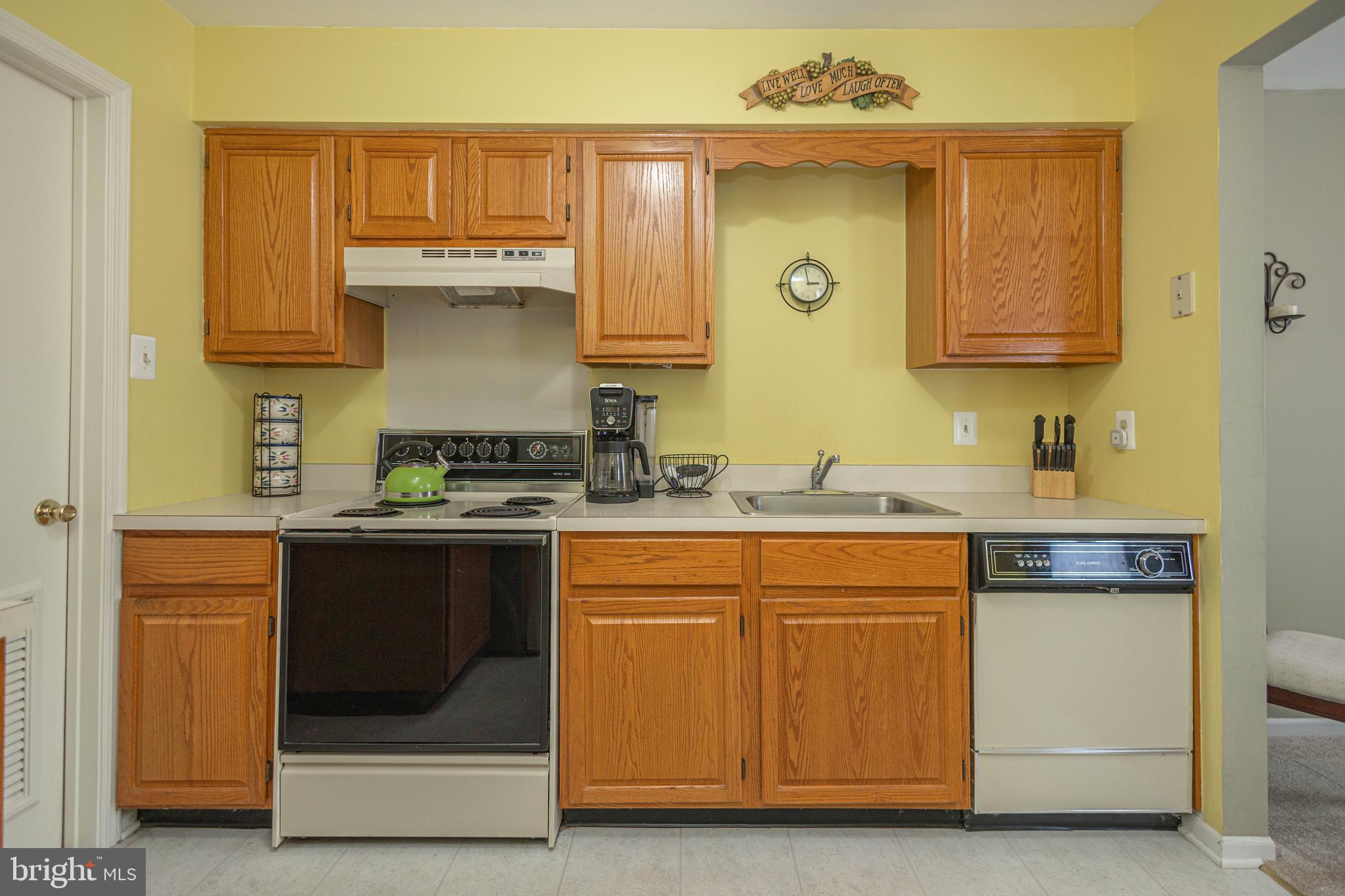 MEWS AT WYCKFORD C - Residential