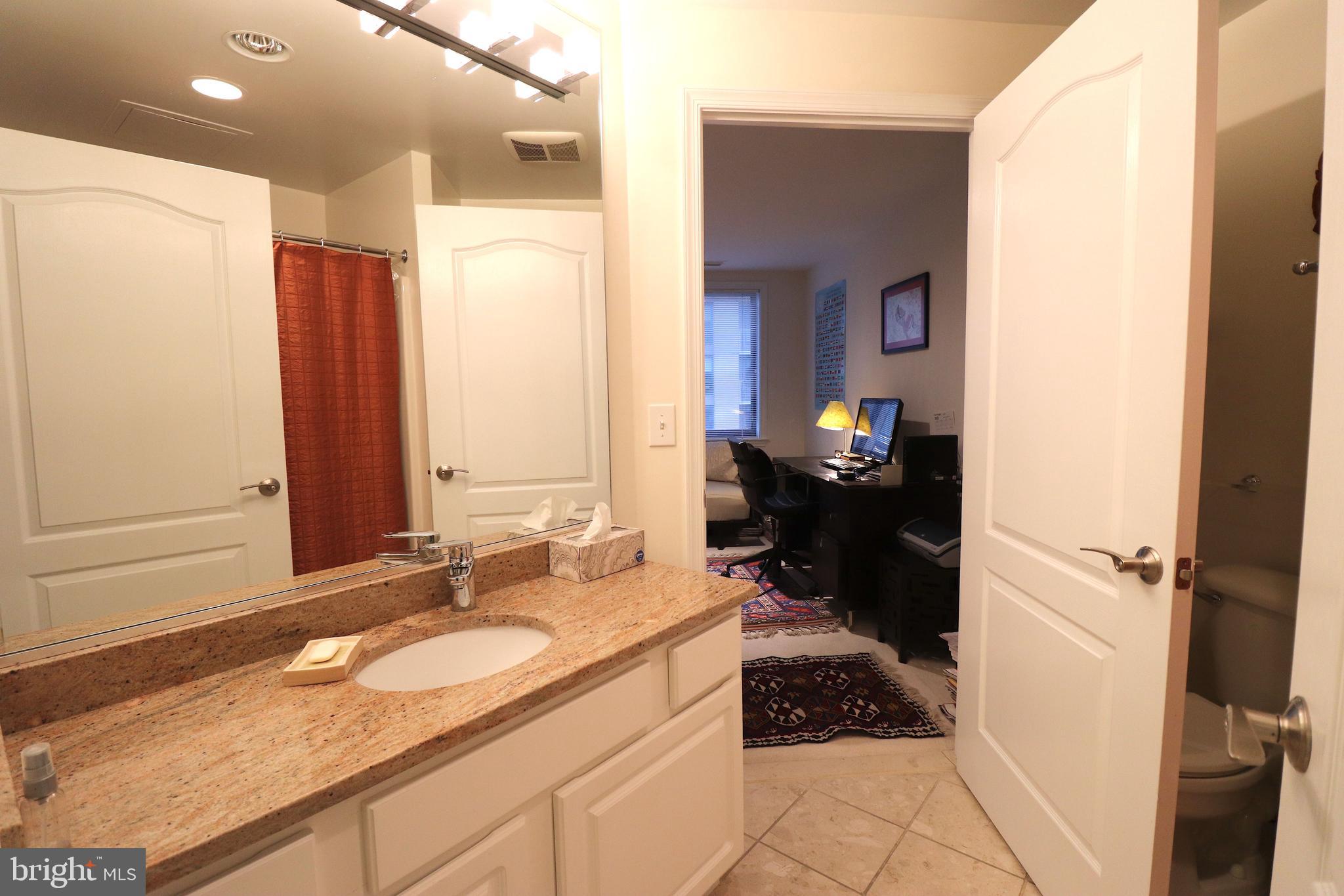 VIRGINIA SQUARE - Residential