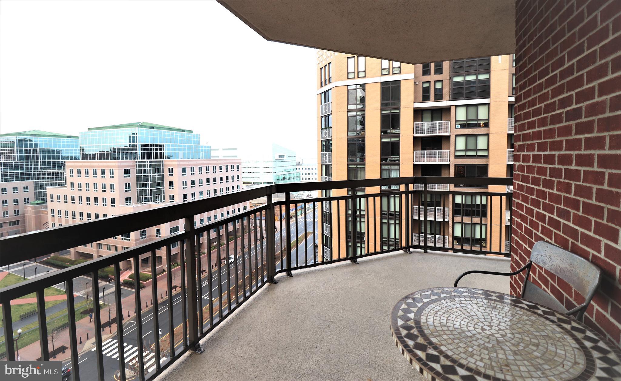 VIRGINIA SQUARE - Residential