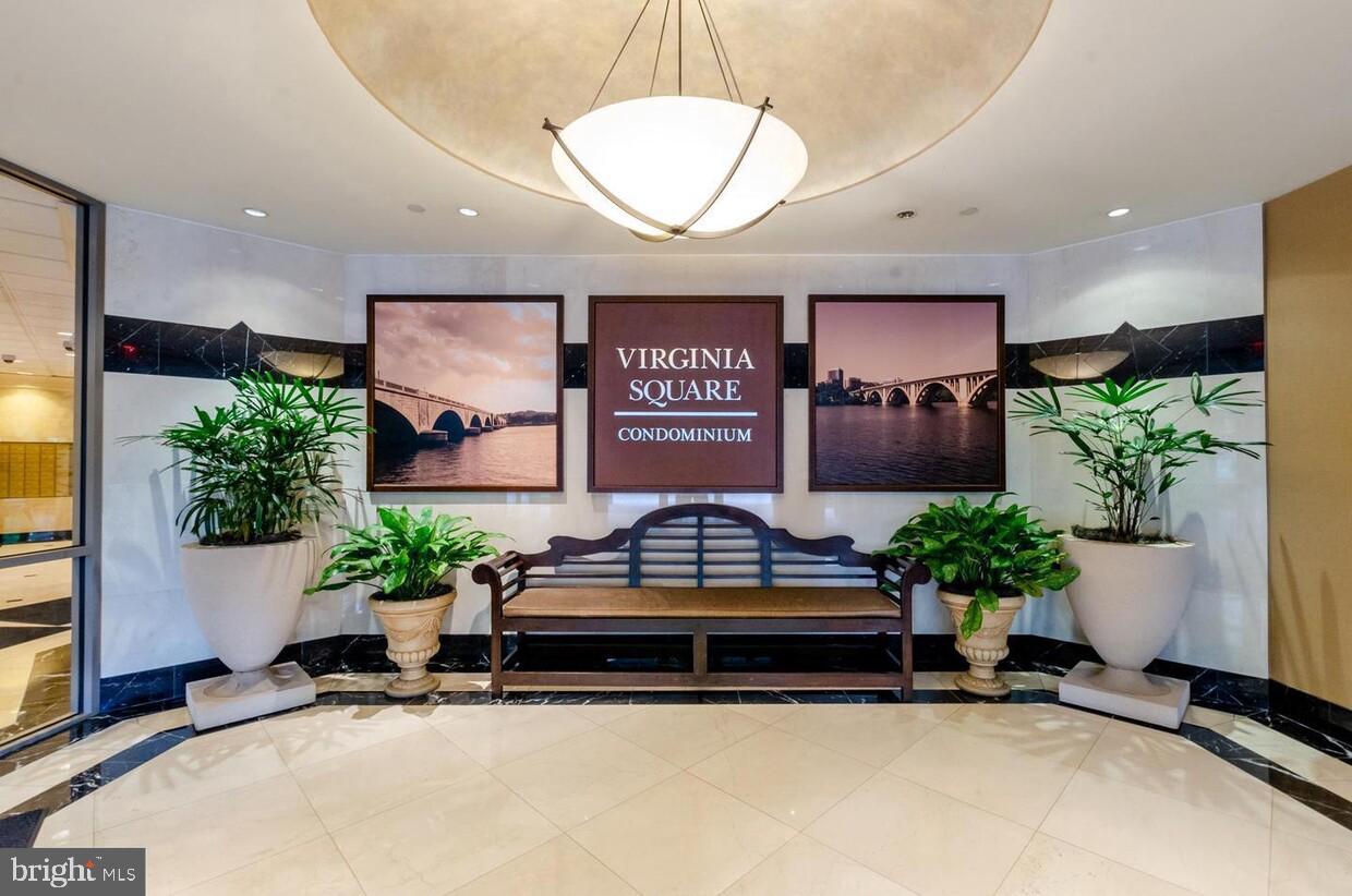 VIRGINIA SQUARE - Residential