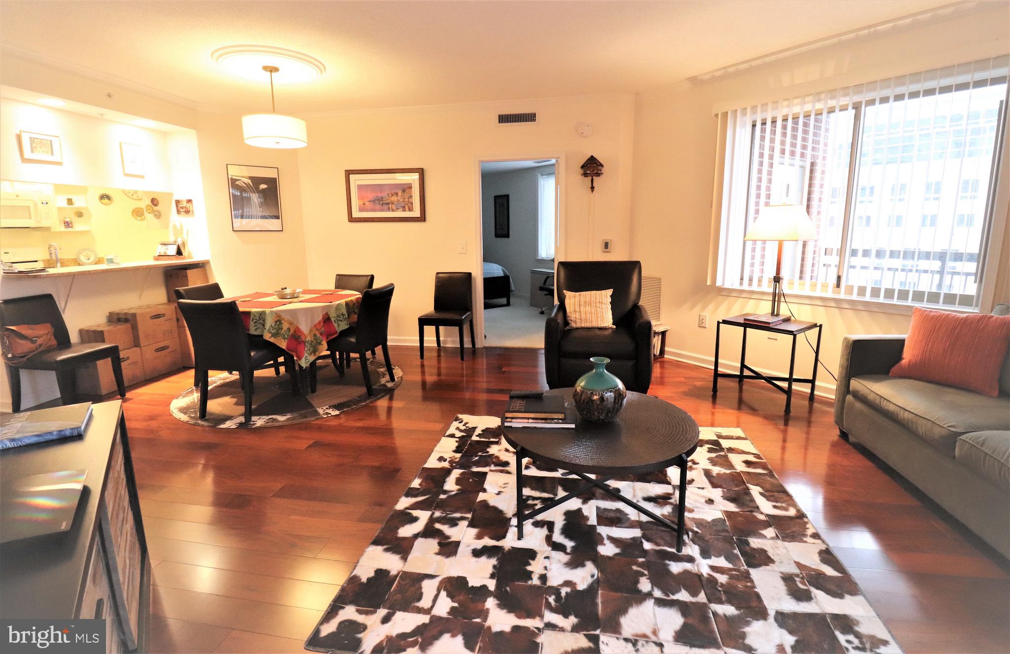 VIRGINIA SQUARE - Residential