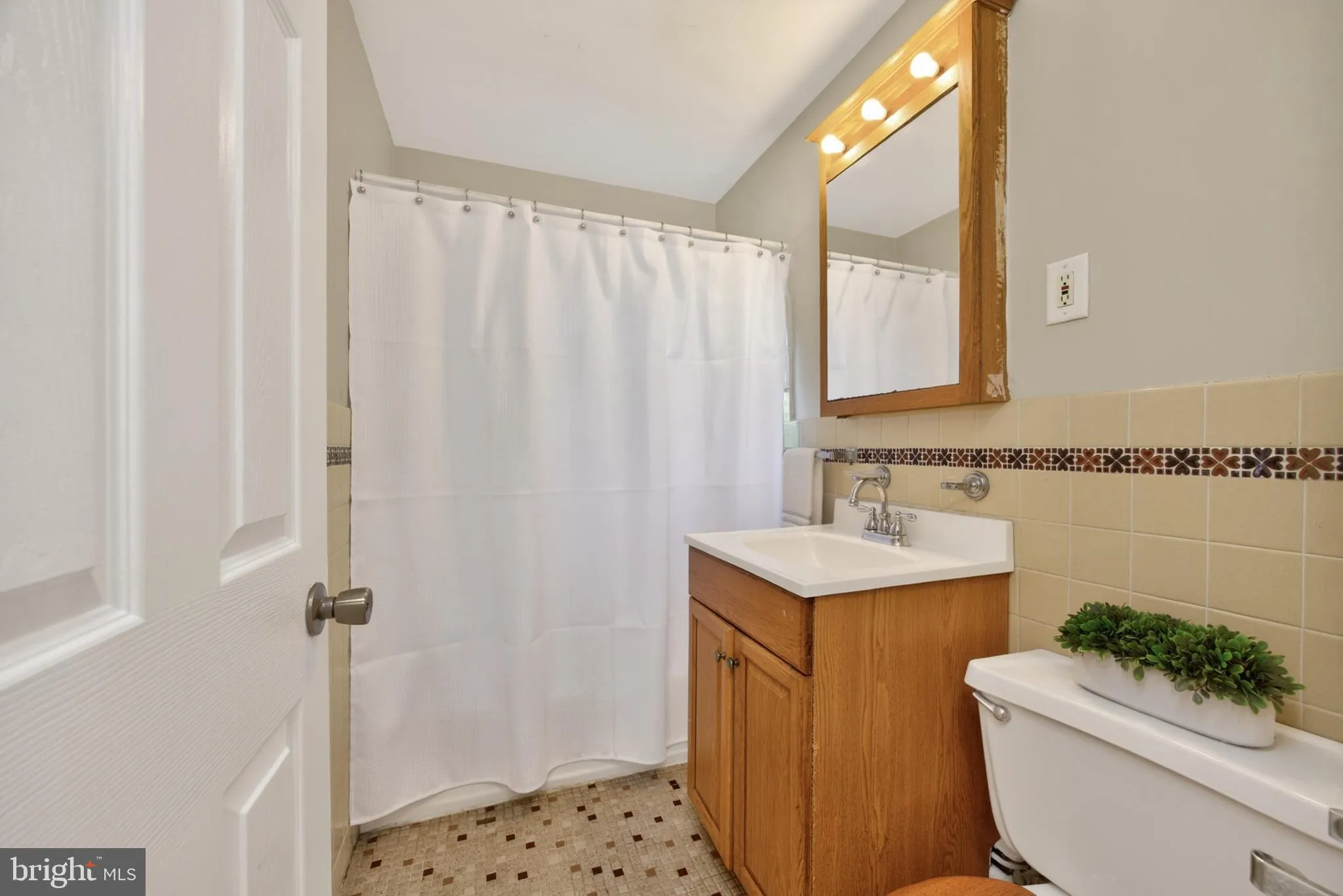Additional image 64 of 507 Saint Johns Circle, Phoenixville, PA 19460