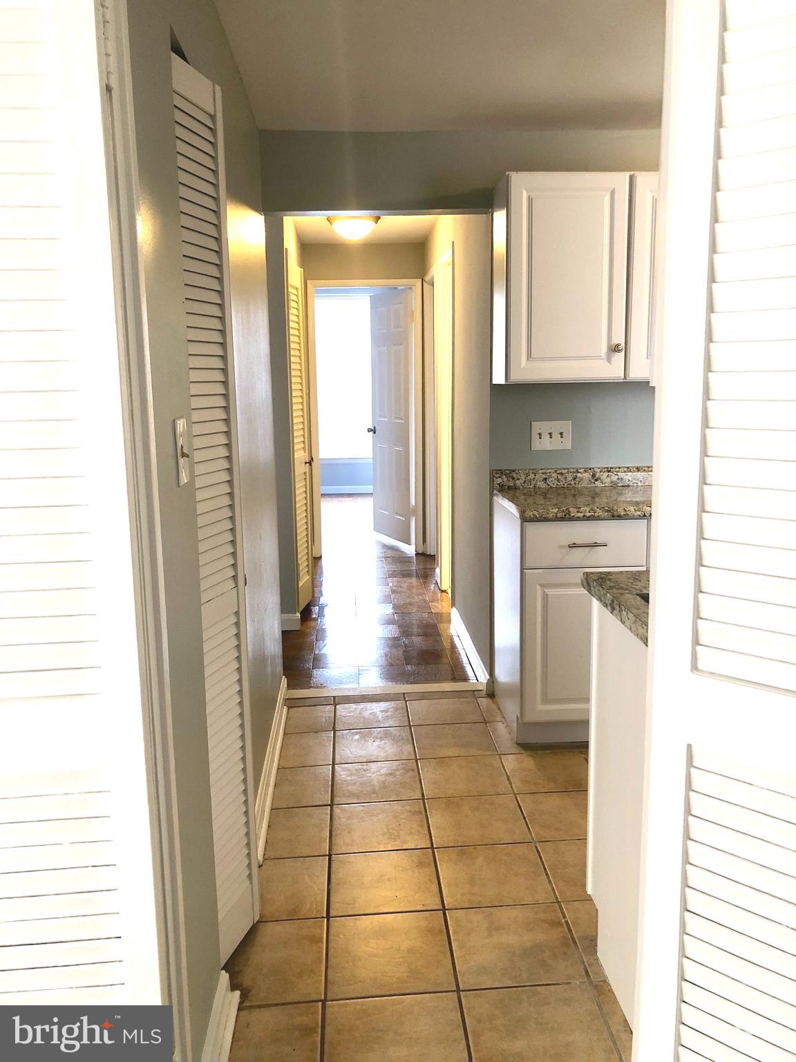 HUNTLEY SQUARE - Residential Lease