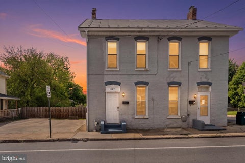 Townhouse For Sale - 247 N Mulberry Street<br/> HAGERSTOWN, MD 21740
