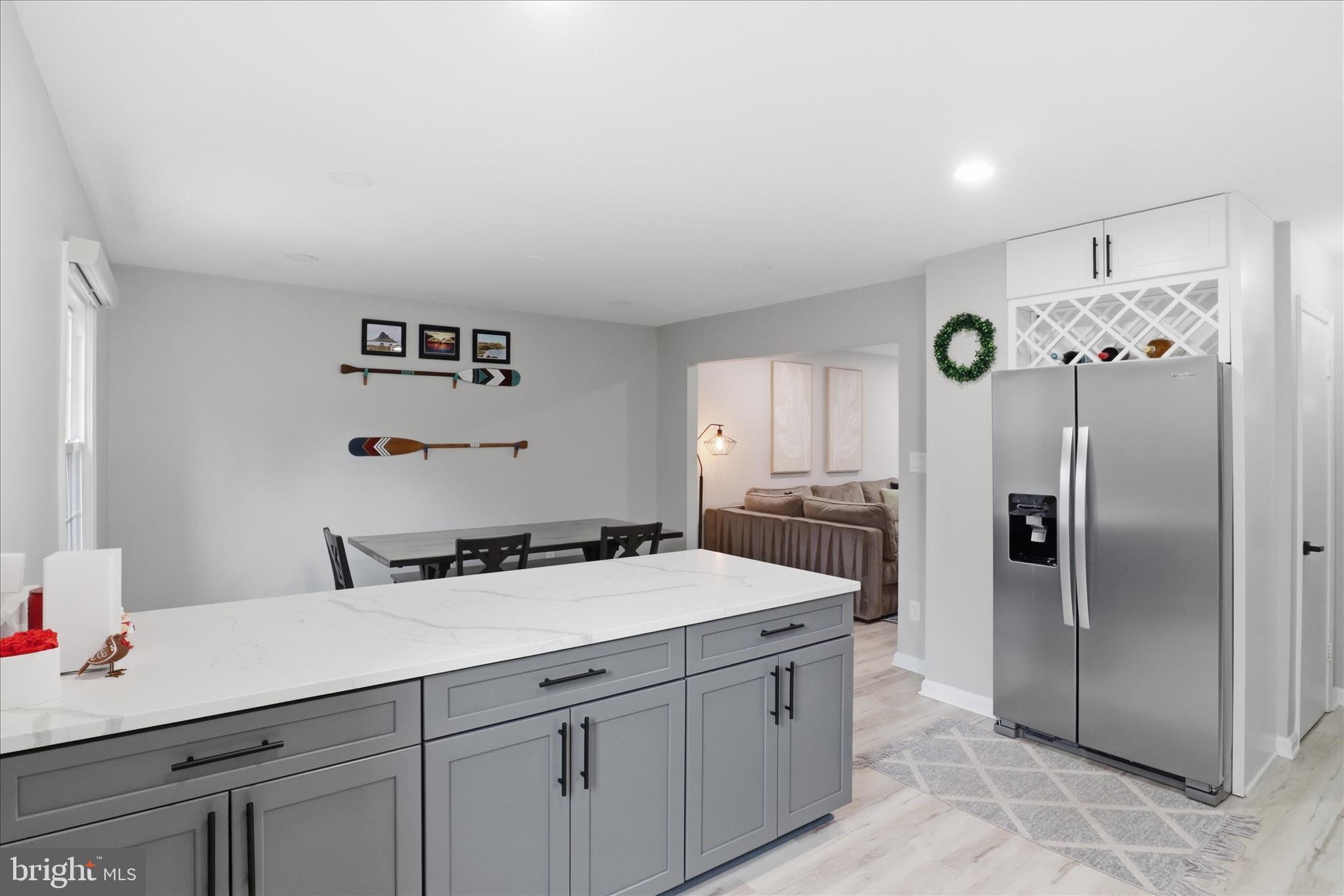 LAKE BRADDOCK - Residential