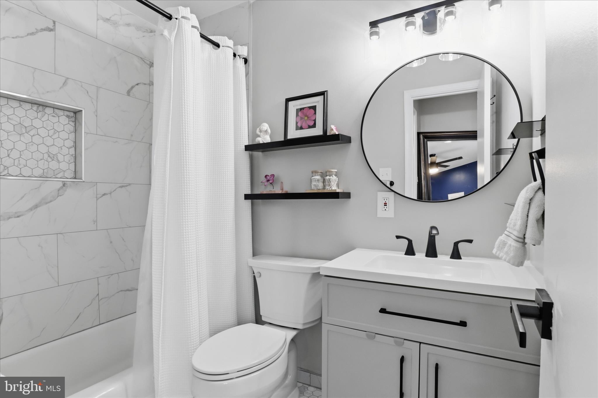 LAKE BRADDOCK - Residential