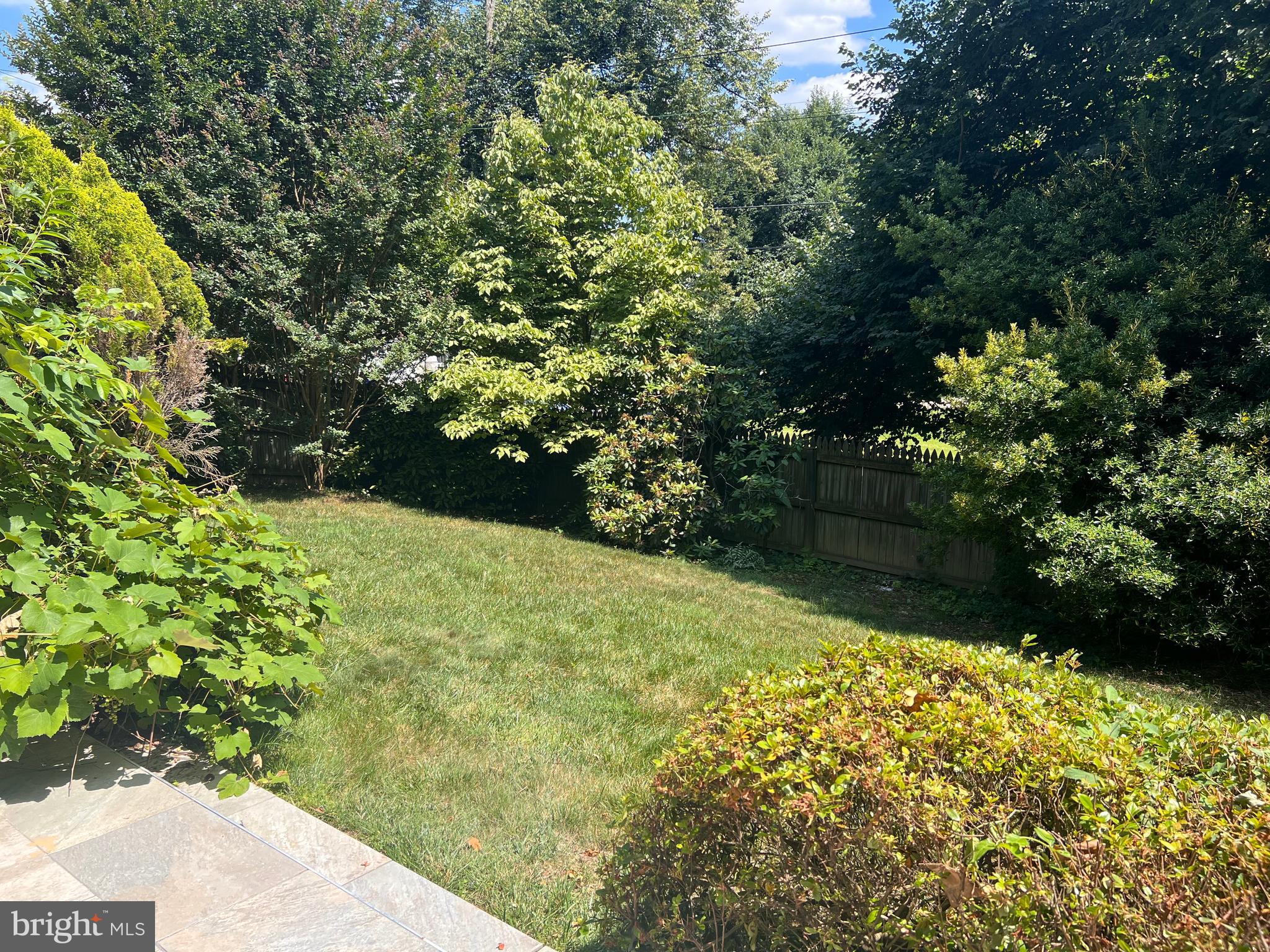 WOODBURN - Residential Lease