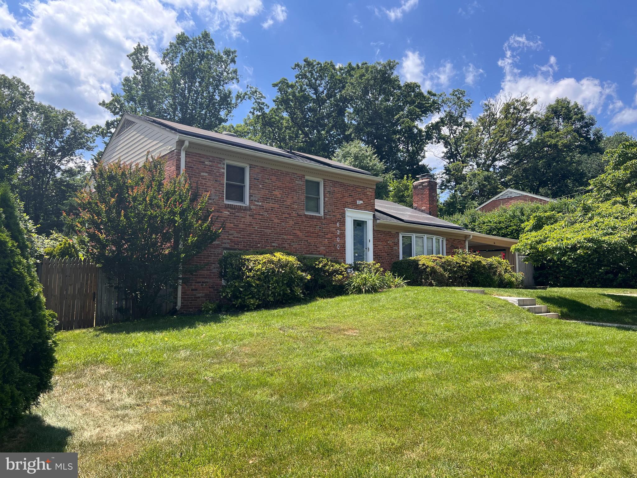 WOODBURN - Residential Lease