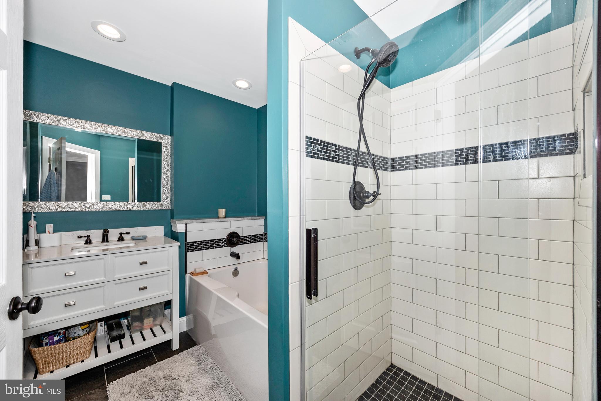 SPRING RIDGE - Residential