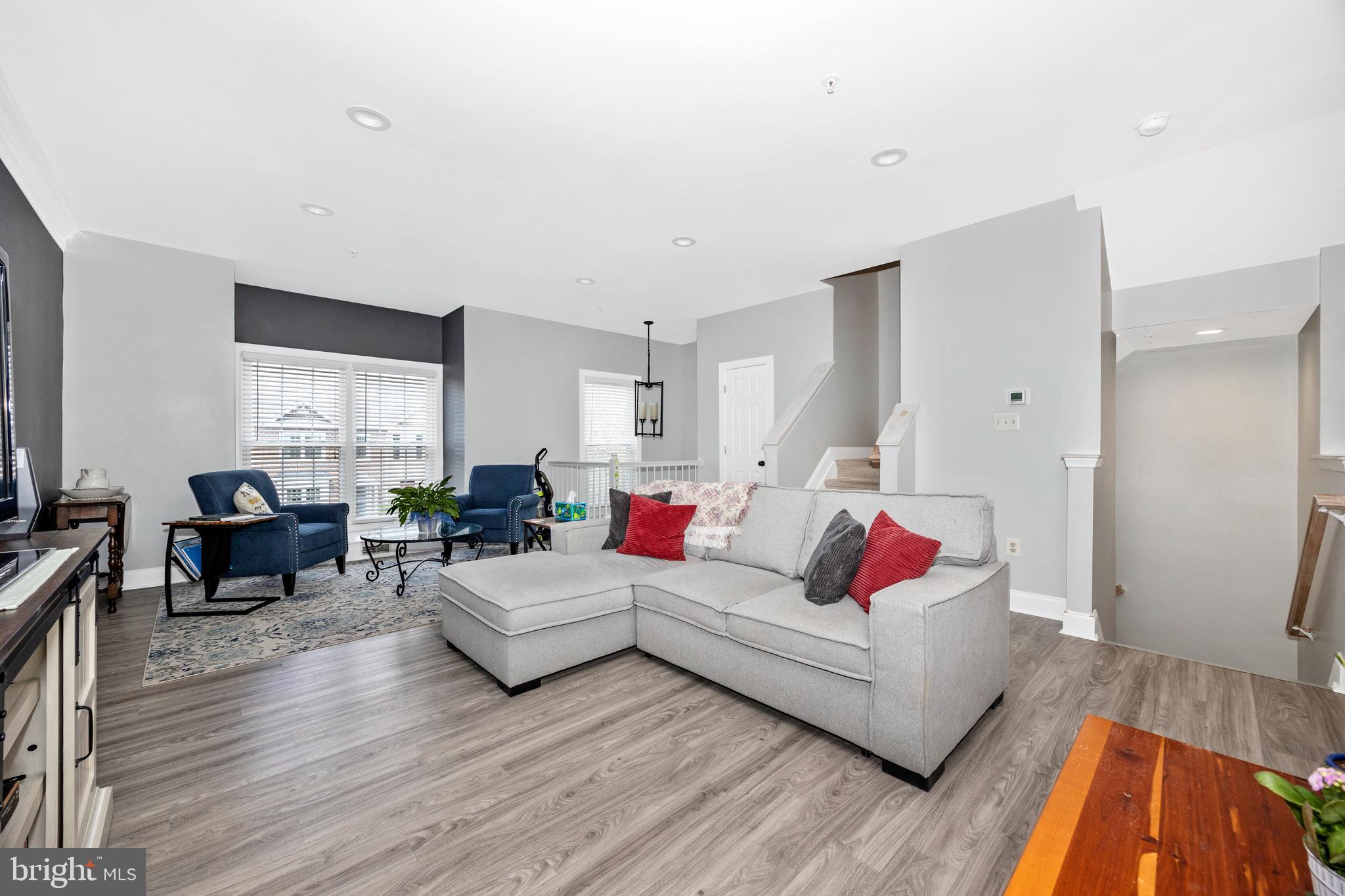 SPRING RIDGE - Residential