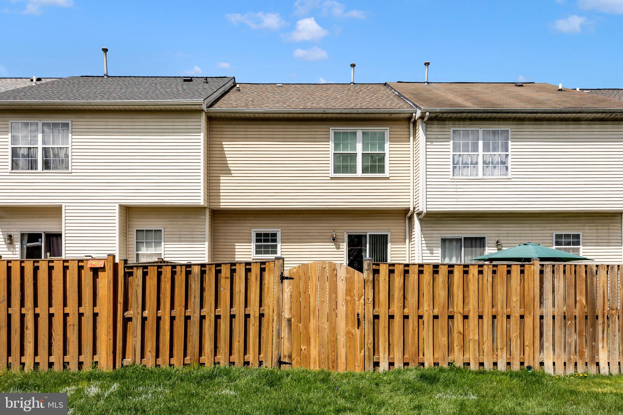 SPRING RIDGE - Residential