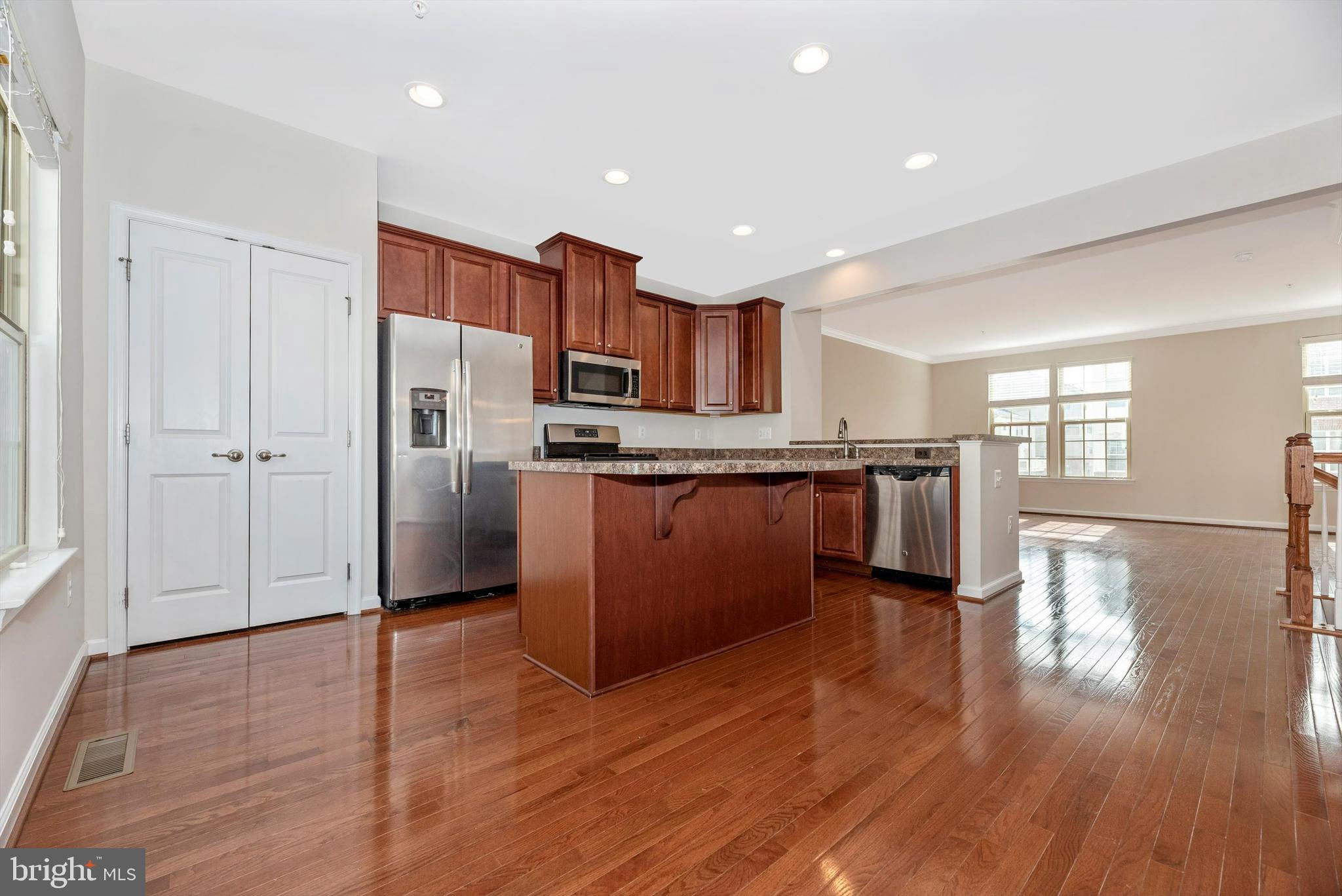 JEFFERSON PLACE - Residential