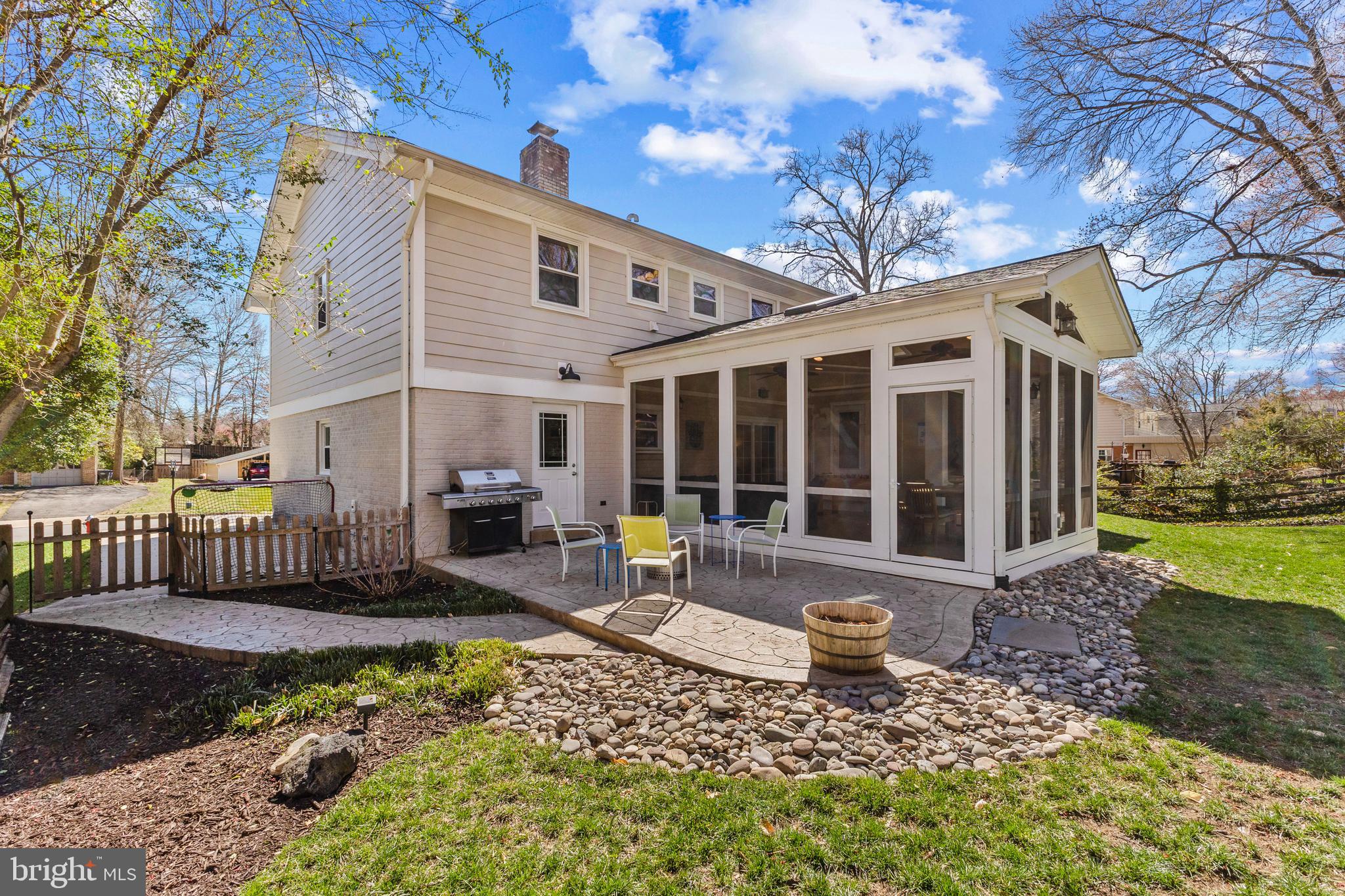 STRATFORD ON THE POTOMAC - Residential