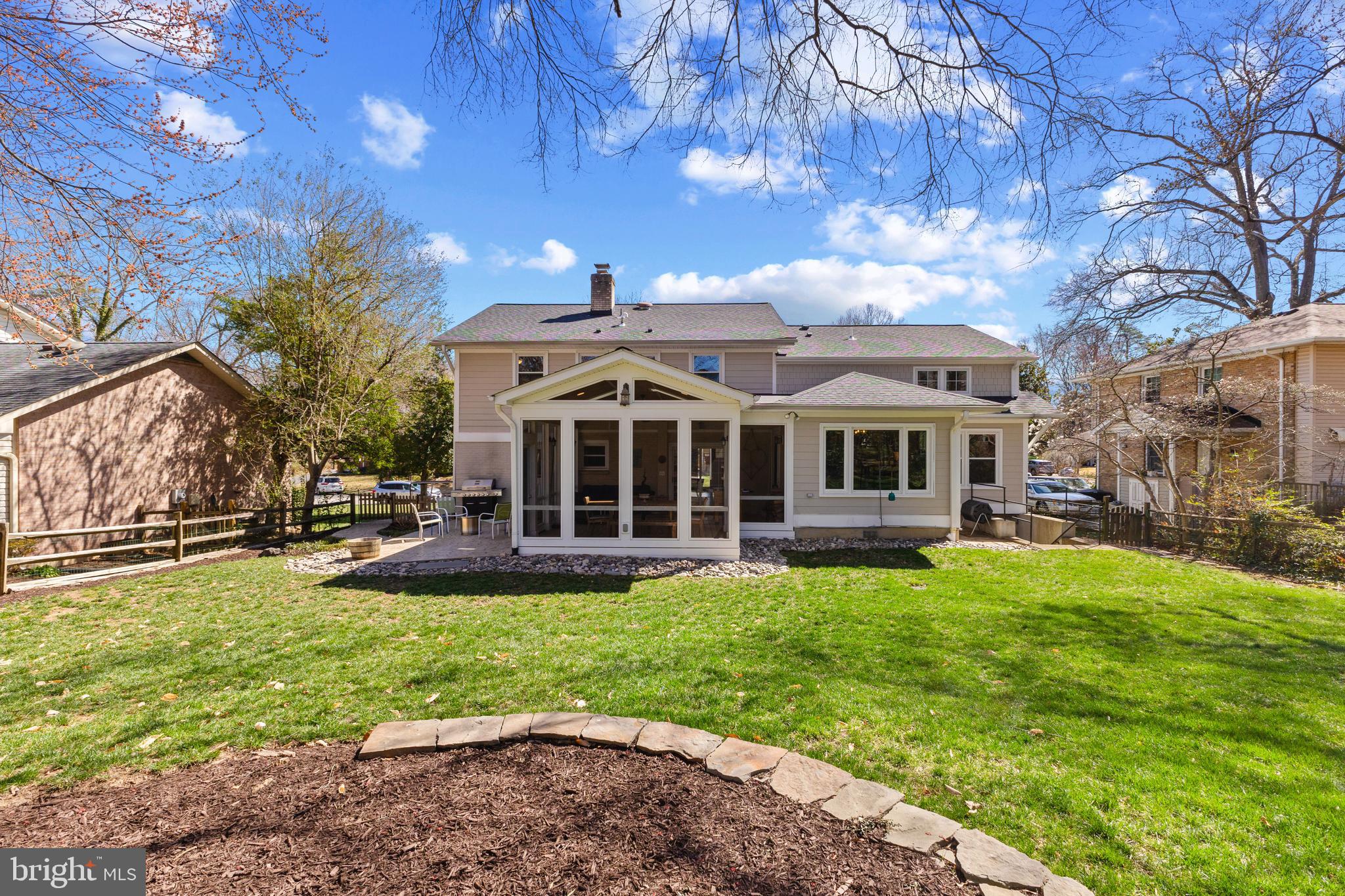 STRATFORD ON THE POTOMAC - Residential