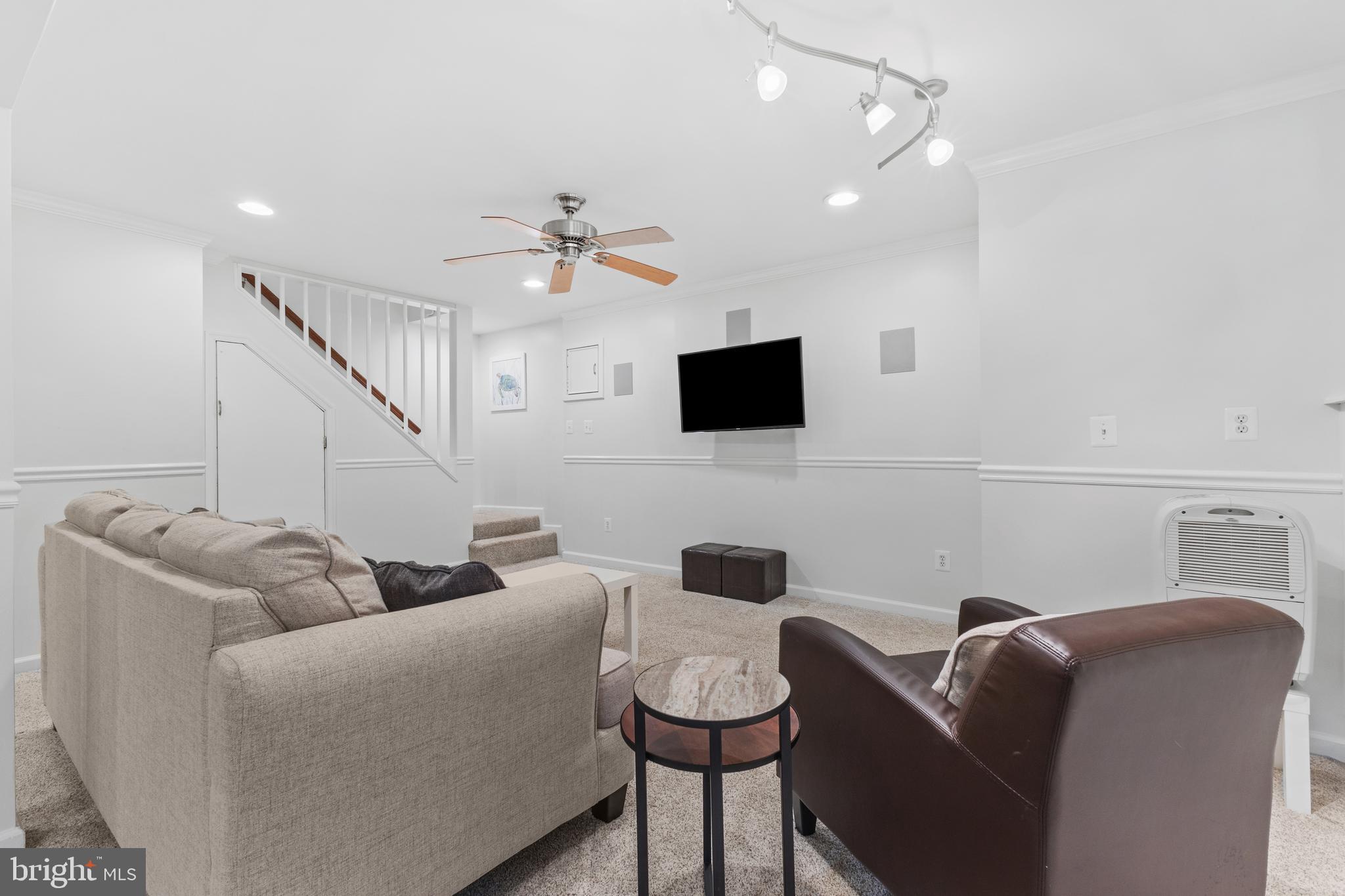 STRATFORD ON THE POTOMAC - Residential