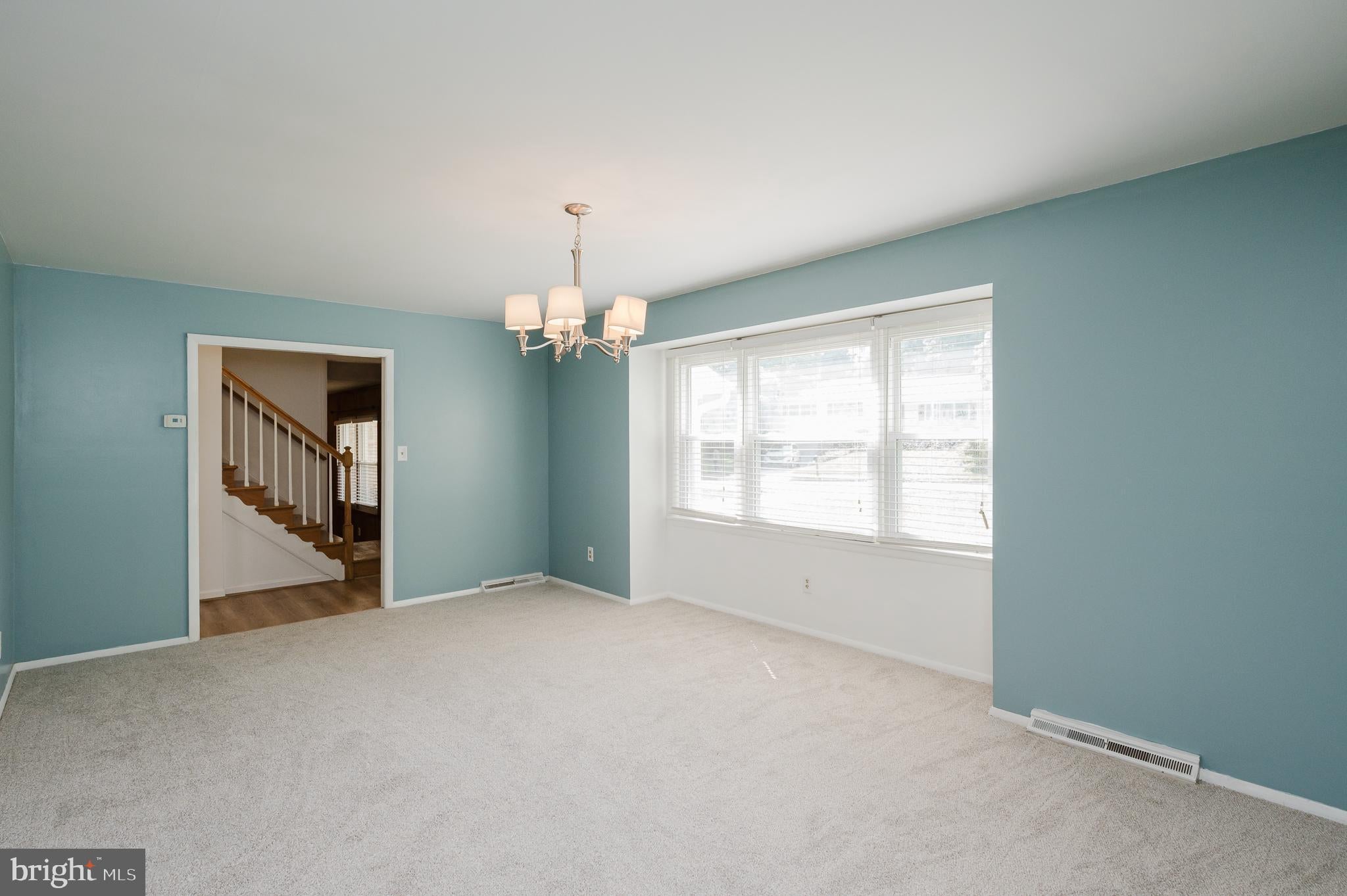 625 FOXCROFT DRIVE