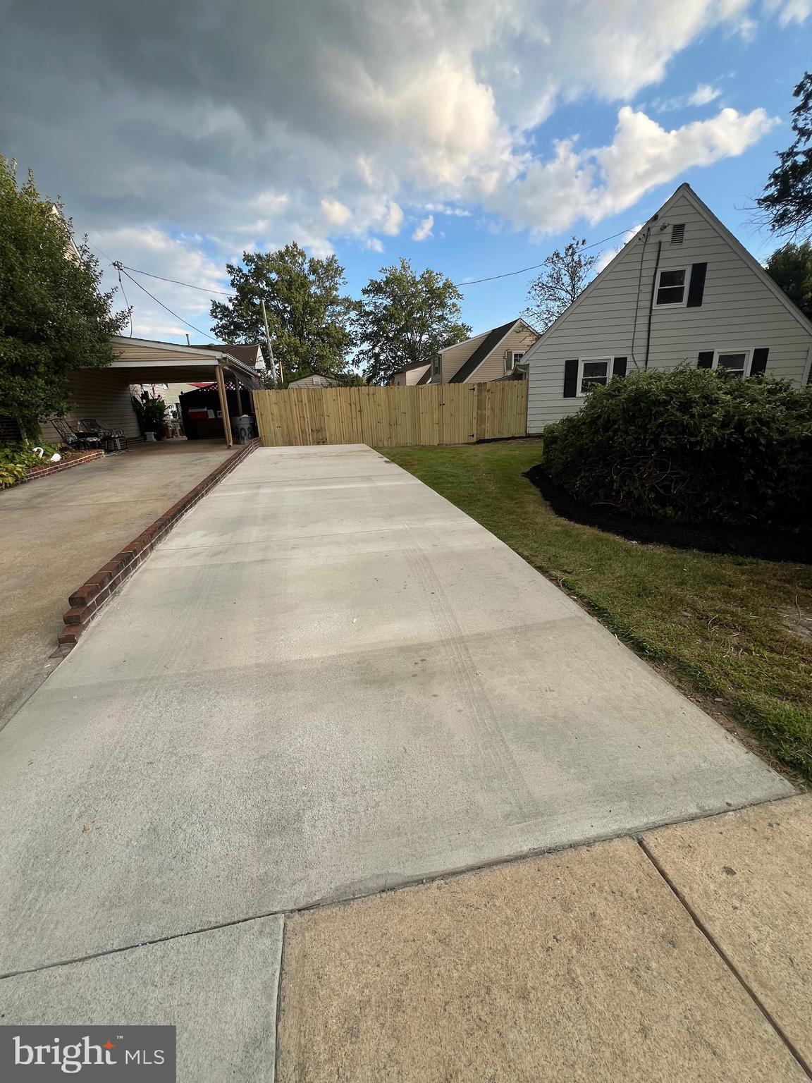 810 QUINCE LANE