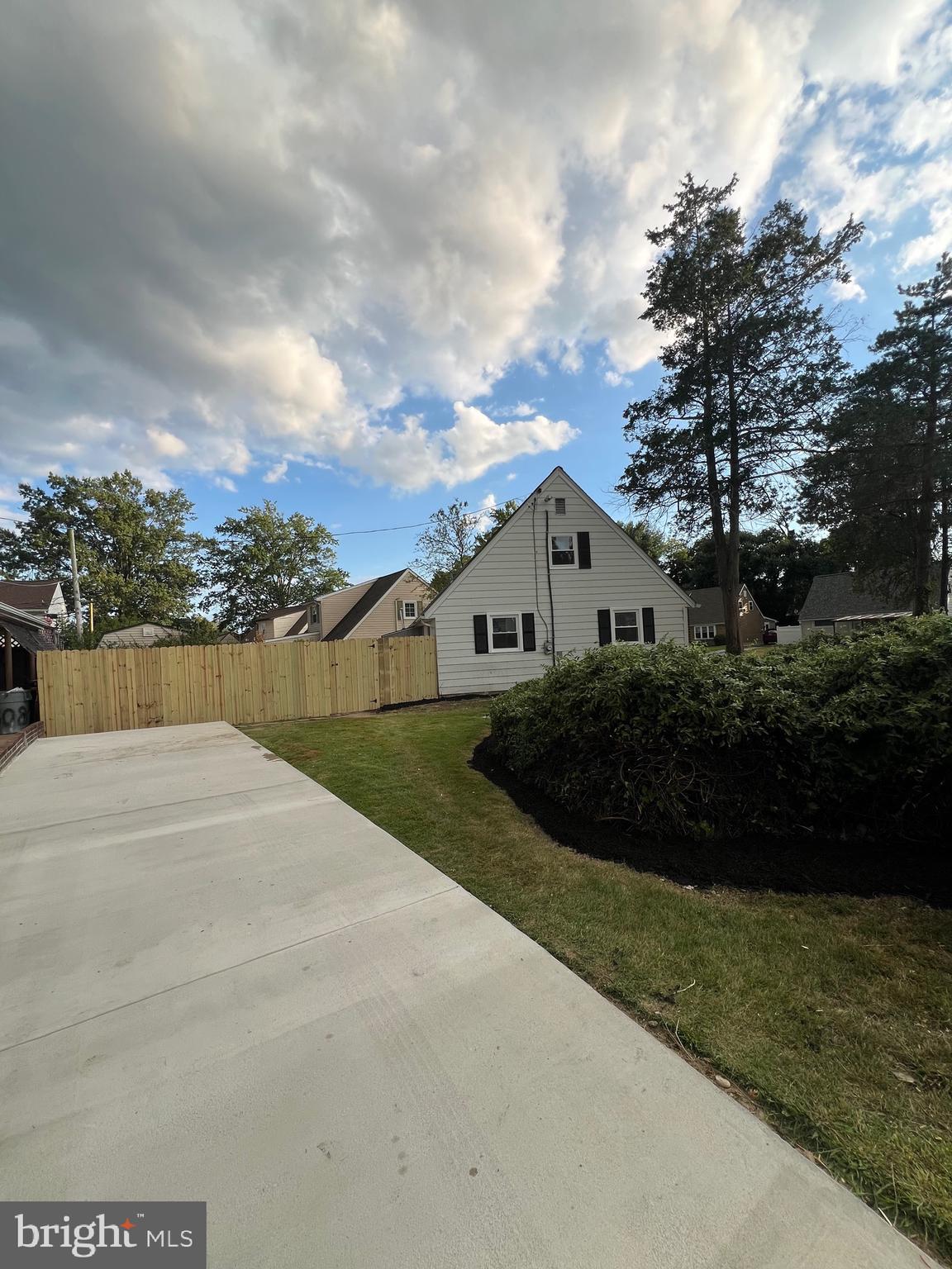 810 QUINCE LANE