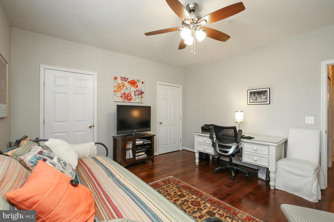 HARBOUR GATES - Residential