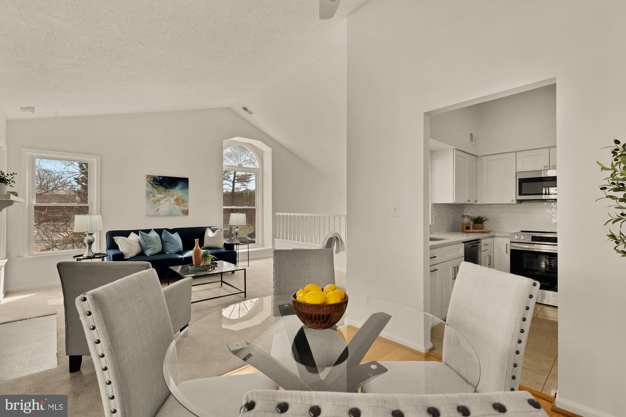 7602 LAKESIDE VILLAGE DRIVE N