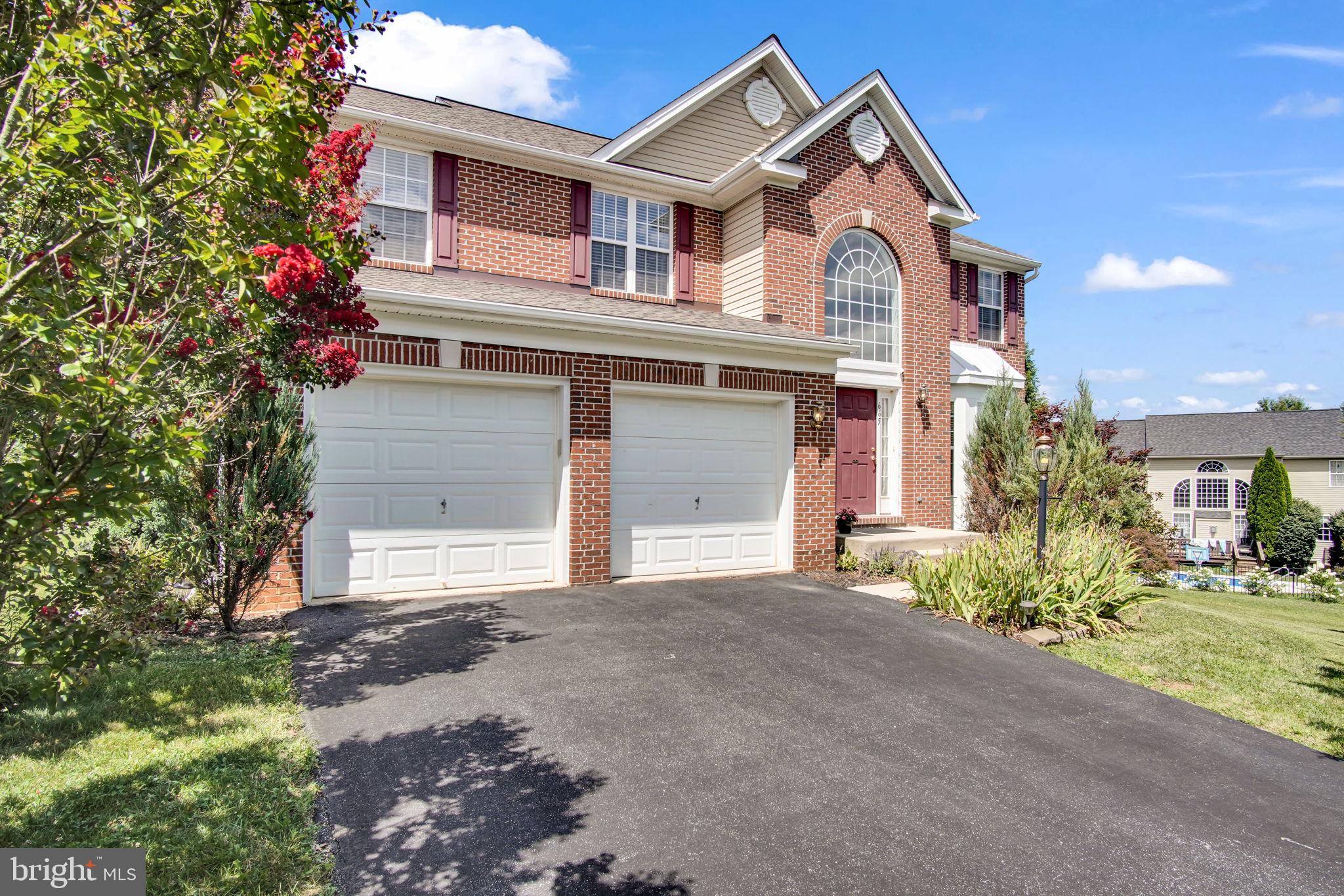 665 CLYDESDALE DRIVE