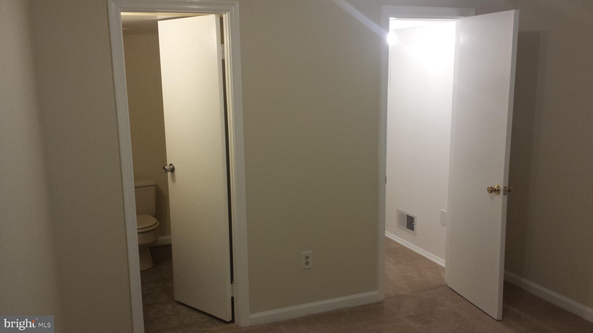 GEORGETOWN  VILLAGE - Residential Lease