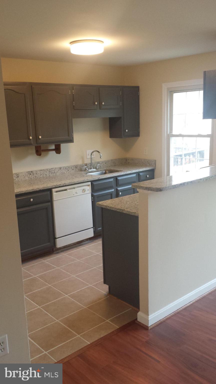 GEORGETOWN  VILLAGE - Residential Lease