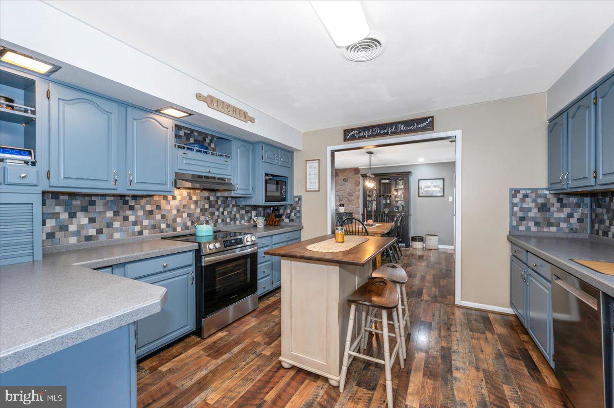 CLOVERTON - Residential