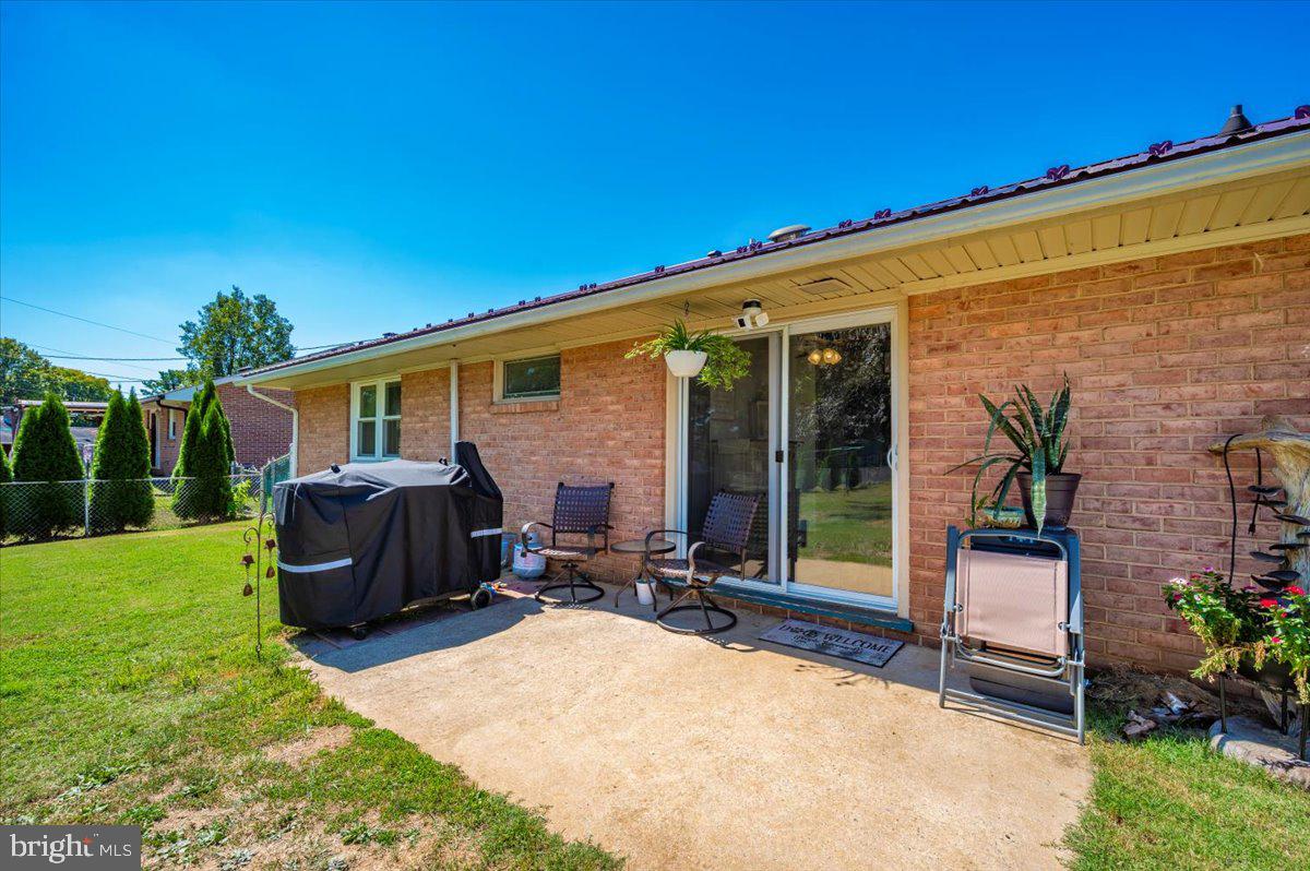 CLOVERTON - Residential