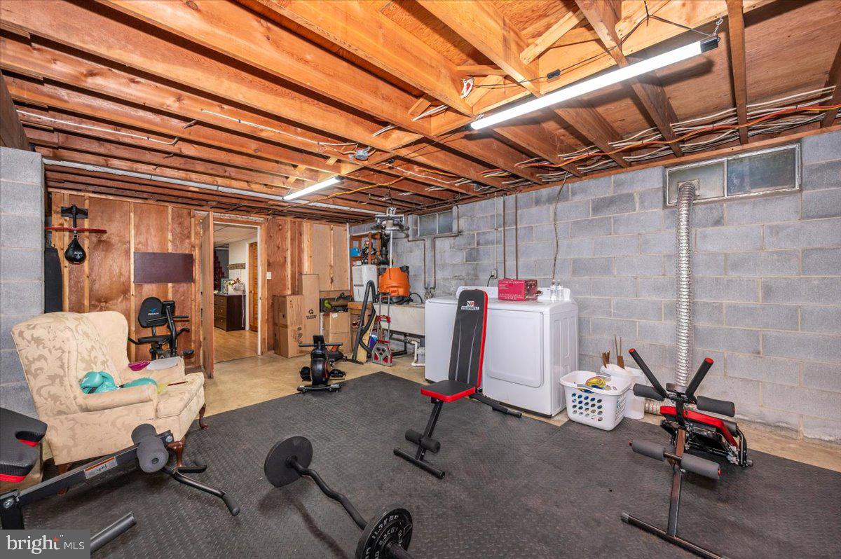 CLOVERTON - Residential