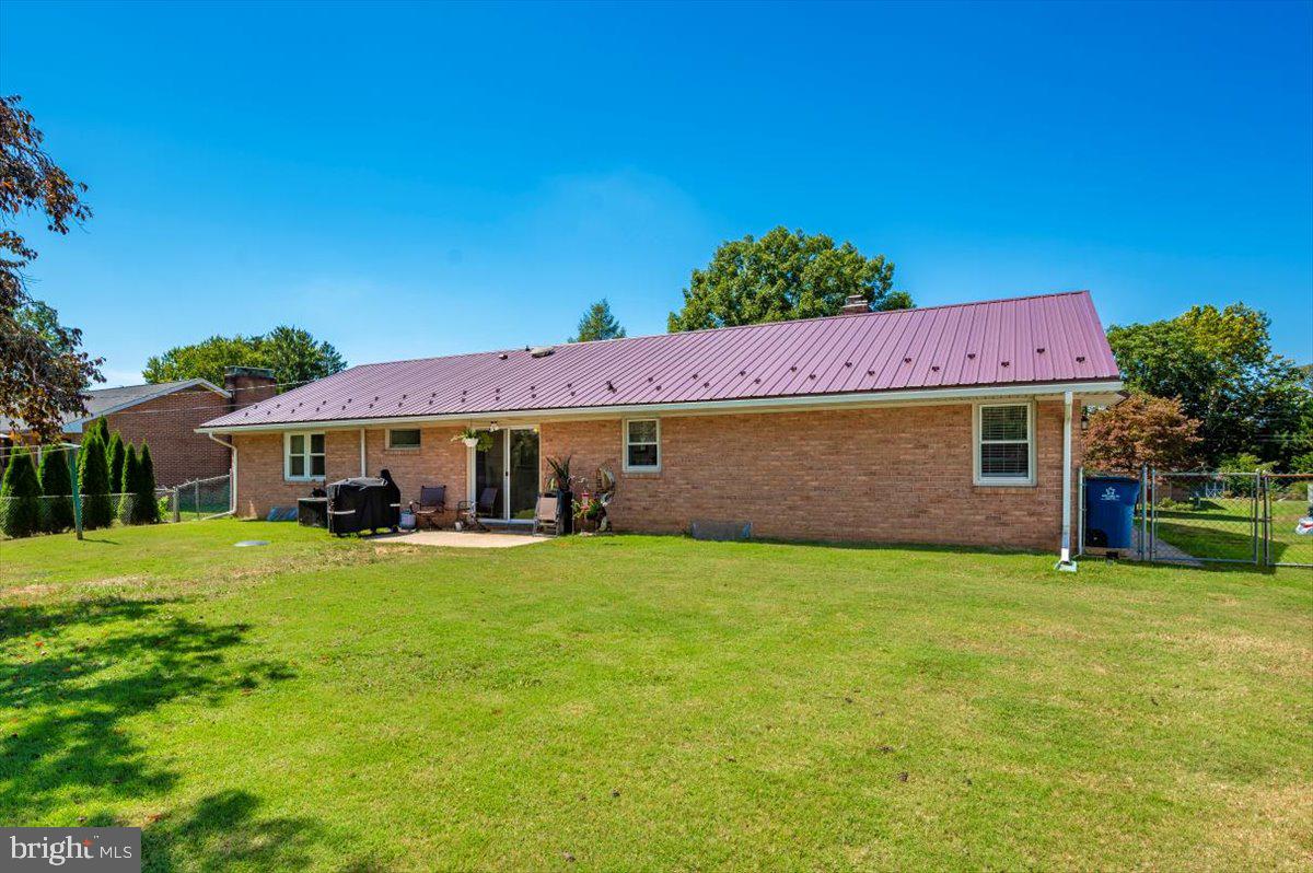 CLOVERTON - Residential