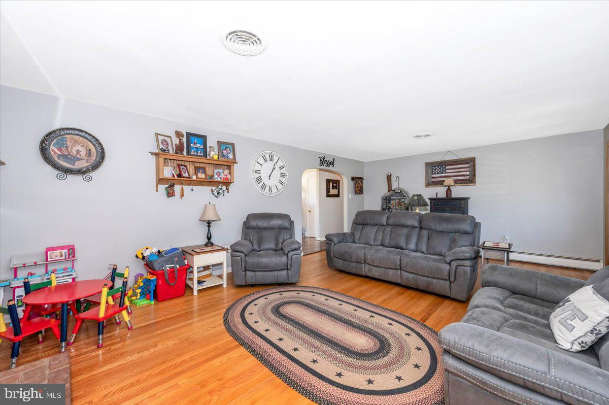 CLOVERTON - Residential