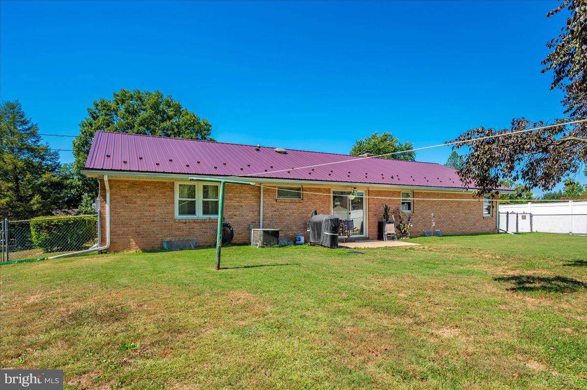 CLOVERTON - Residential