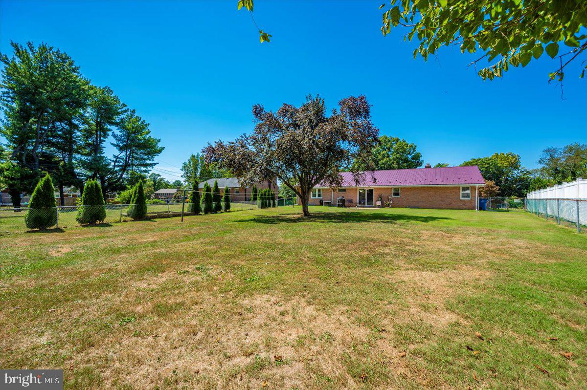 CLOVERTON - Residential