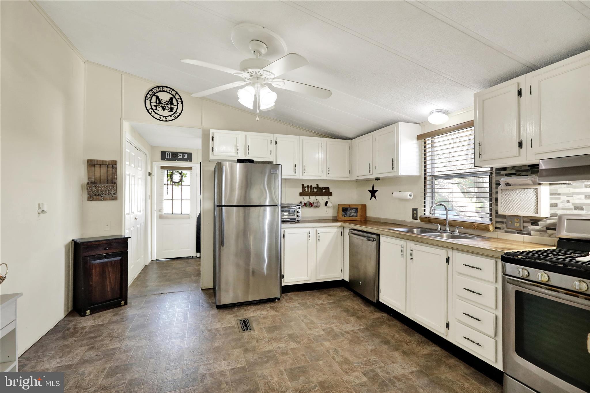 PHEASANT RIDGE - Residential