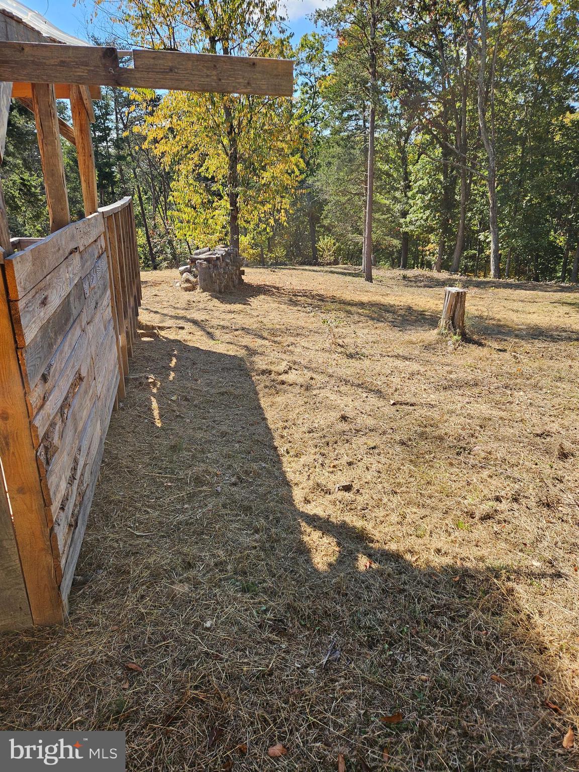 MOUNTAIN VIEW - Land