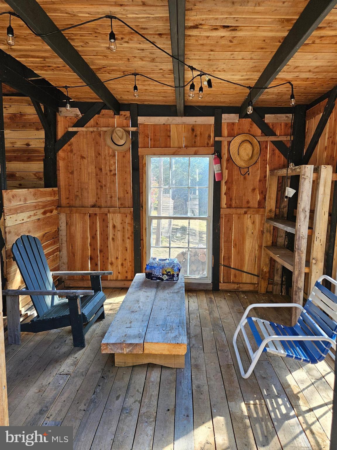 MOUNTAIN VIEW - Land