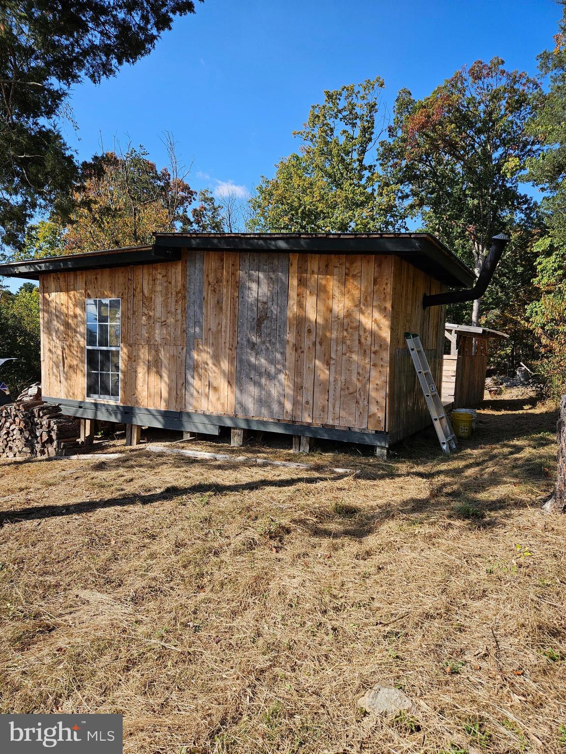 MOUNTAIN VIEW - Land