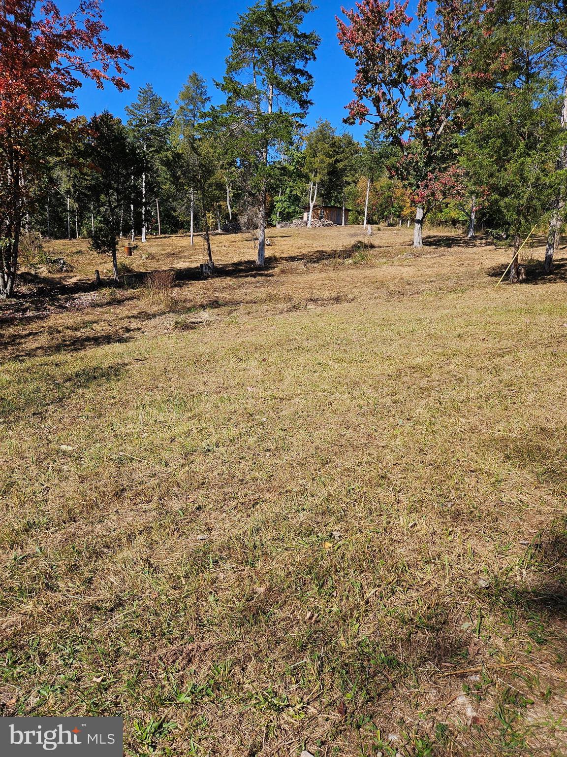 MOUNTAIN VIEW - Land