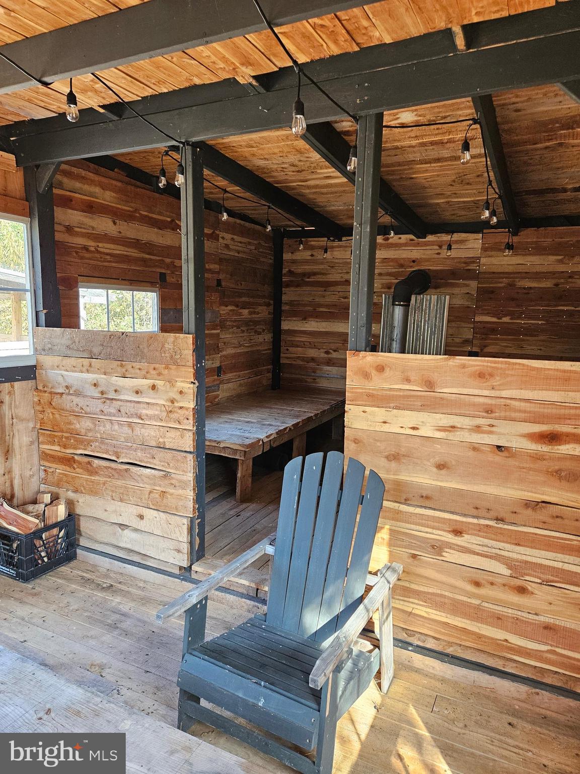 MOUNTAIN VIEW - Land