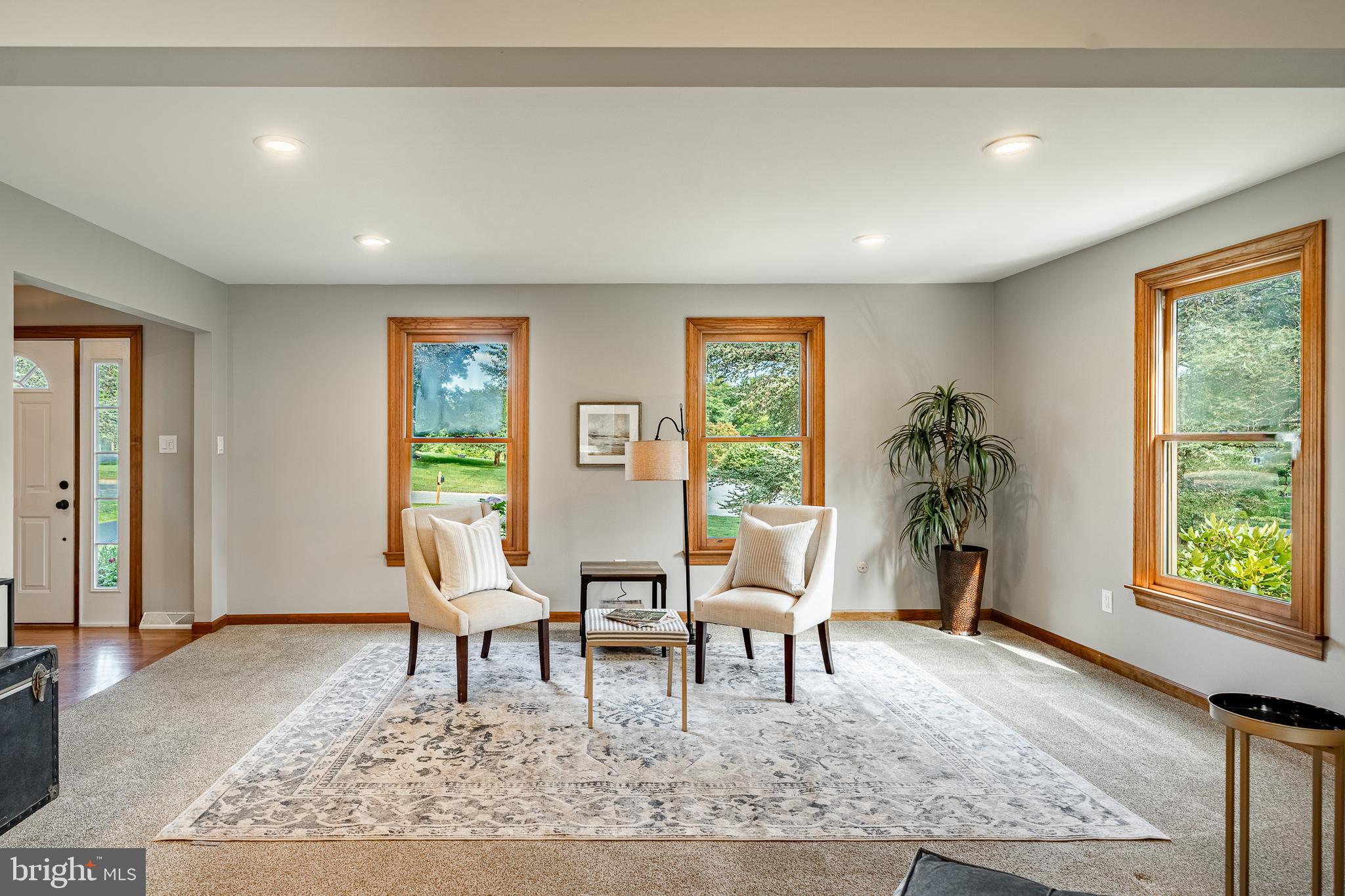 1512 PENNSBURY DRIVE