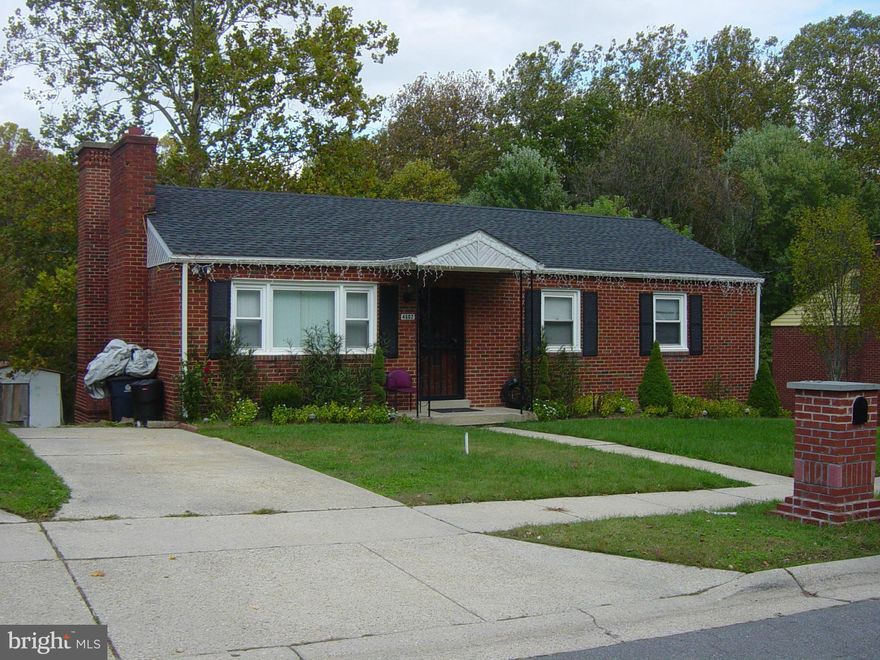 Astonished and amazed tow-level rambler, in the Suitland near to everything, mayor transportation routes, fantastic living - dinning, gorgeous kitchen, gleaming hardwood floors, updated bedrooms and bathrooms. beautiful and huge back yard.