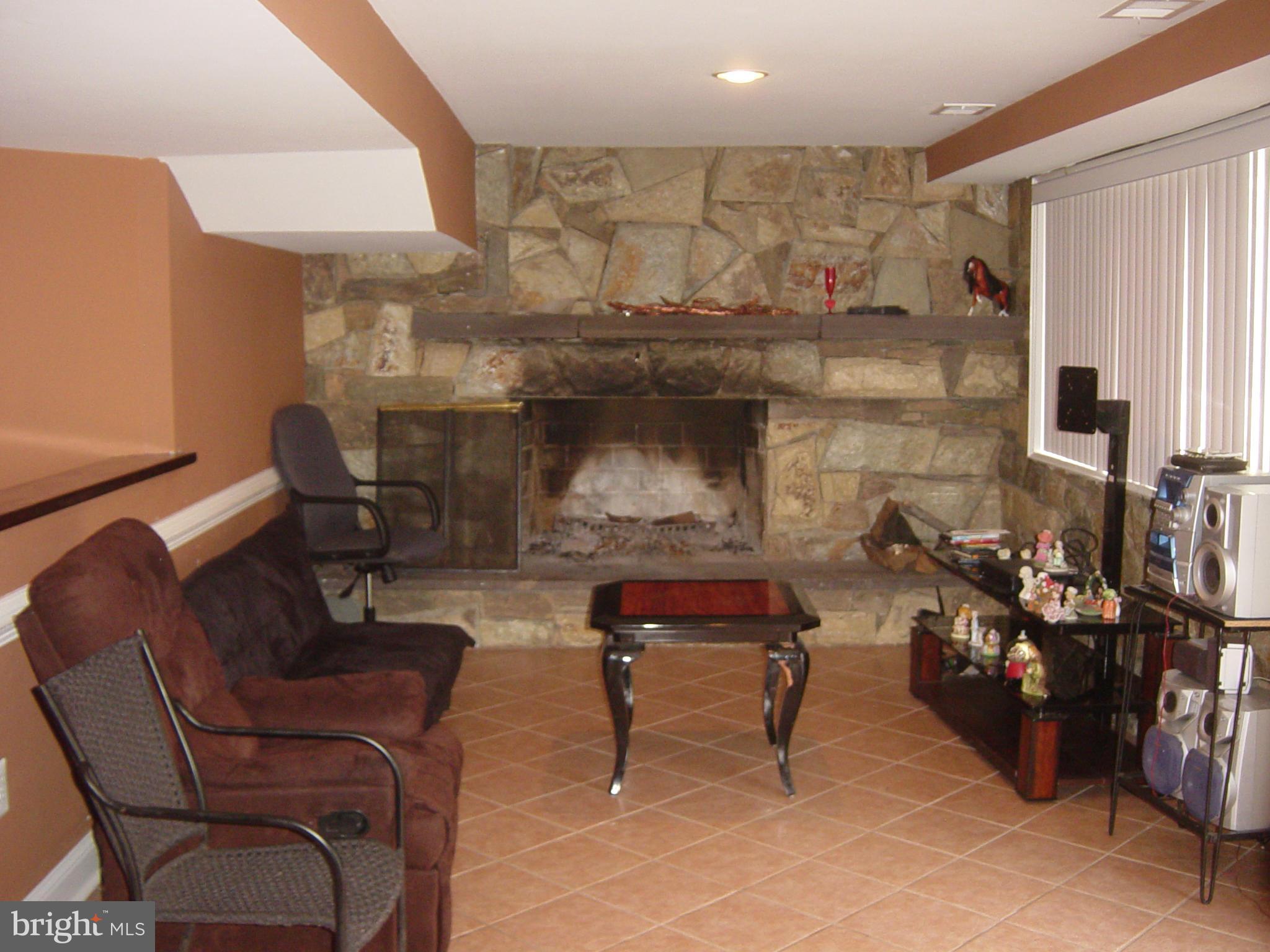 HARTFORD HILLS - Residential